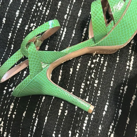 Vince Camuto platform sandal heel teal color - Picture 6 of 8